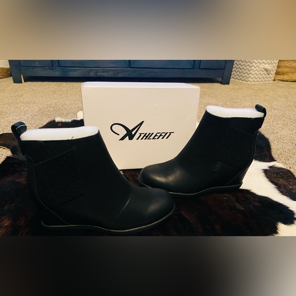 Athlefit black wedge boots, size 8. Brand New! - Picture 2 of 7